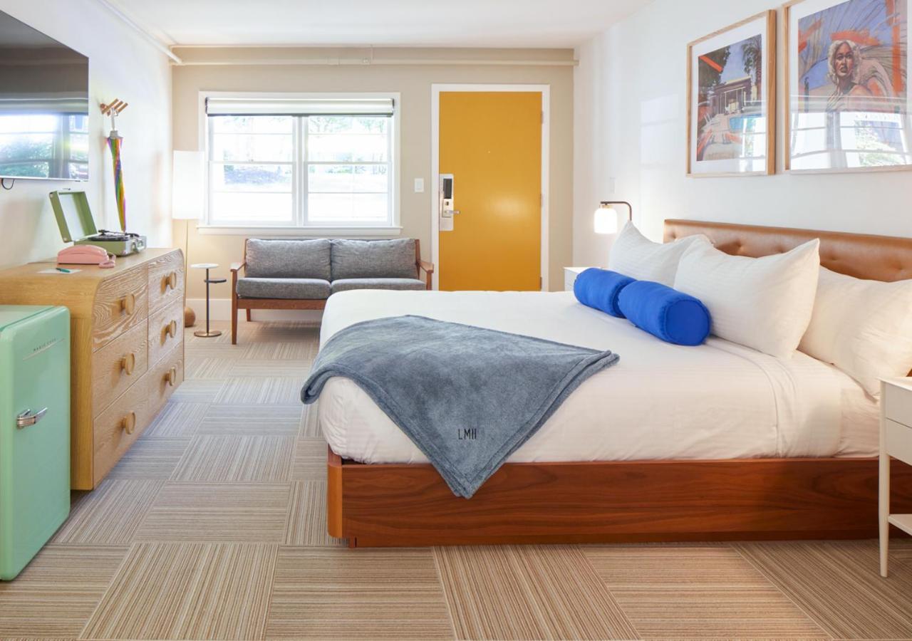 Little Mod Hotel At The University Charlottesville Exterior photo