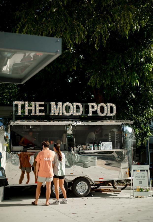 Little Mod Hotel At The University Charlottesville Exterior photo